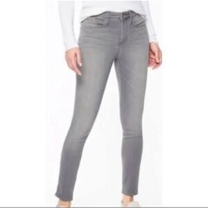 Athleta Sculptek gray distressed cropped athletic size 12 jeans